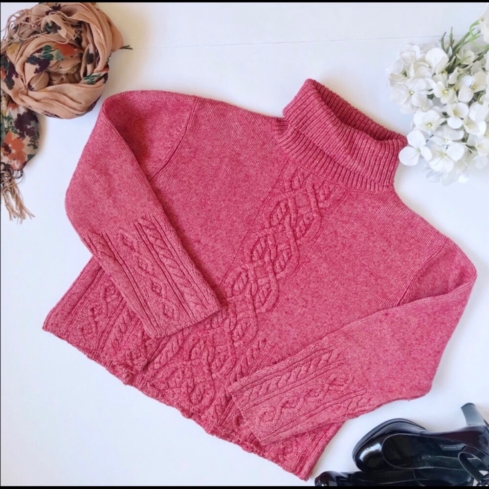 Beautiful Crop Sweater 🎀